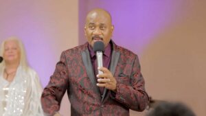 Rev Dr Estiban Lindsay - Gospel Artist - Special Mix Media - SMM